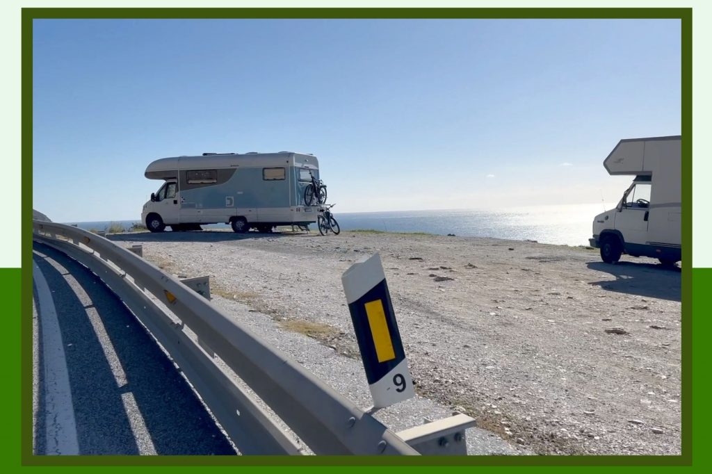 Motor homes in Spain while cycling from Málaga to Salobreña