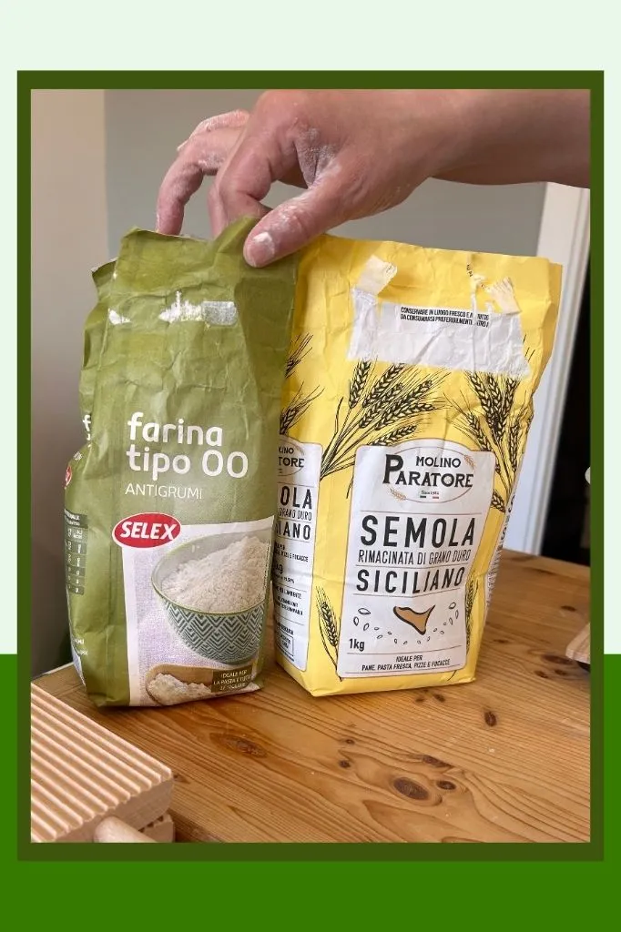 Flour (682 x 1024 px)